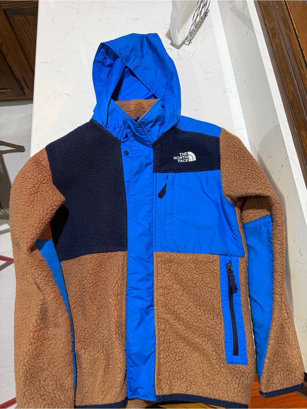 The North Face Blue and Brown Sherpa Fleece Jacket boys size 10/12